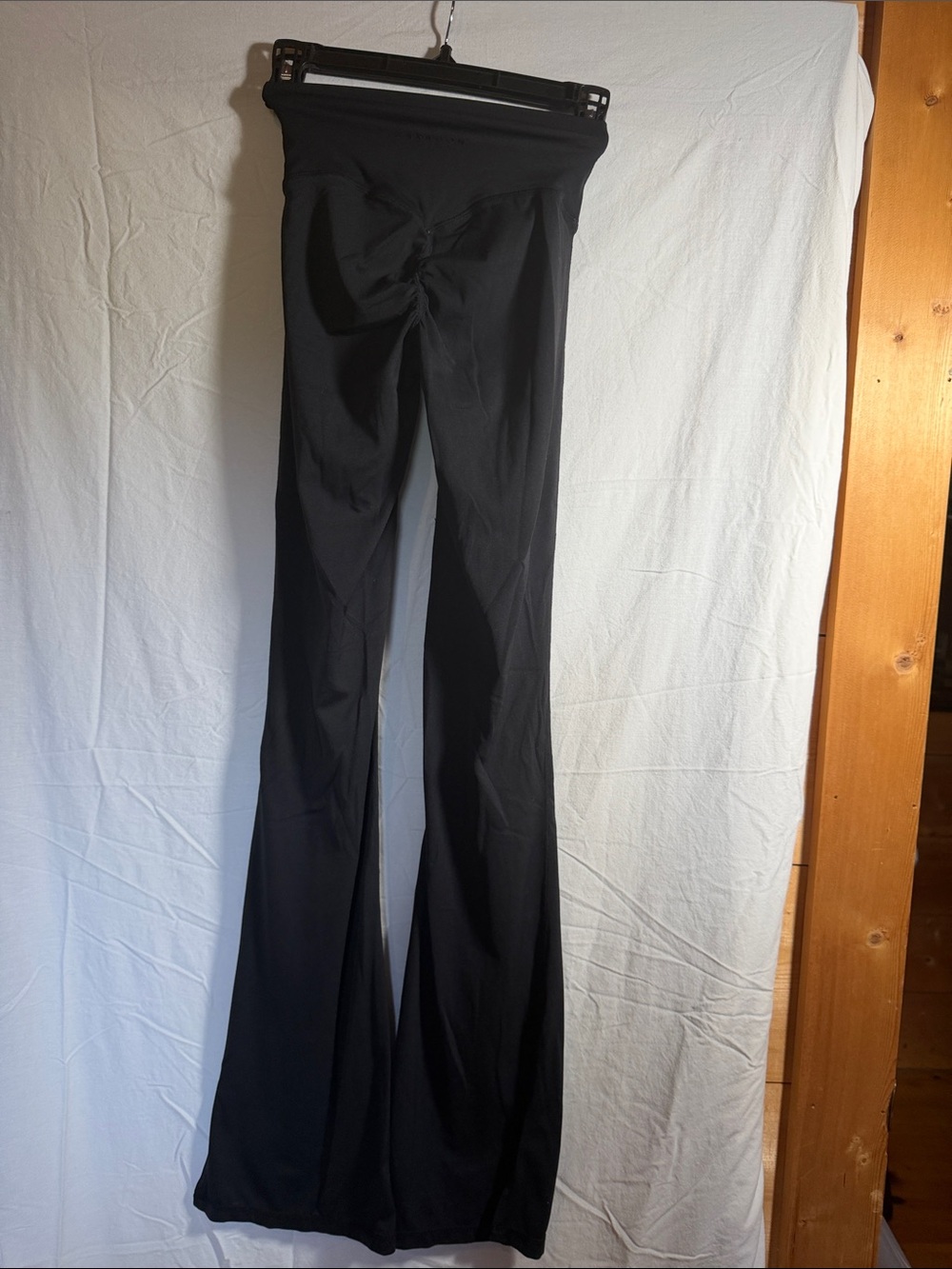 PARAGON Black High-Waist Flare Booty Leggings with Ruched Butt